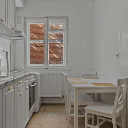 Afi Mall 3 Bedrooms - Perfect For Families Or Groups *