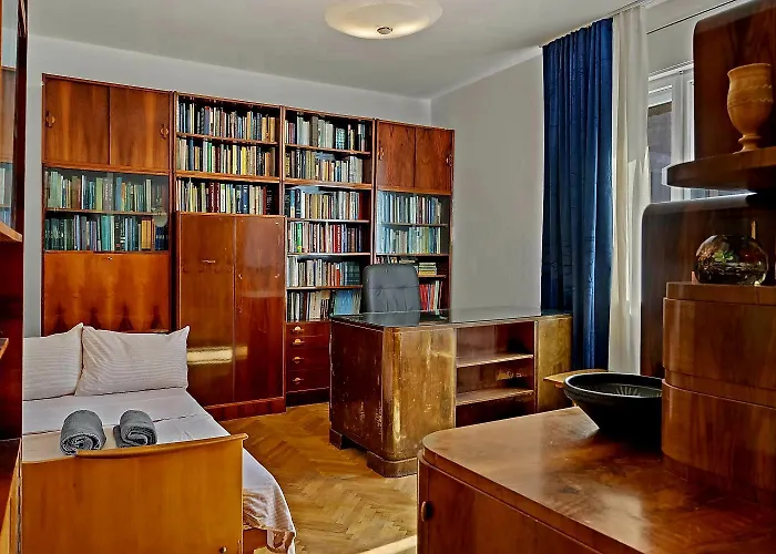 Afi Mall 3 Bedrooms - Perfect For Families Or Groups *