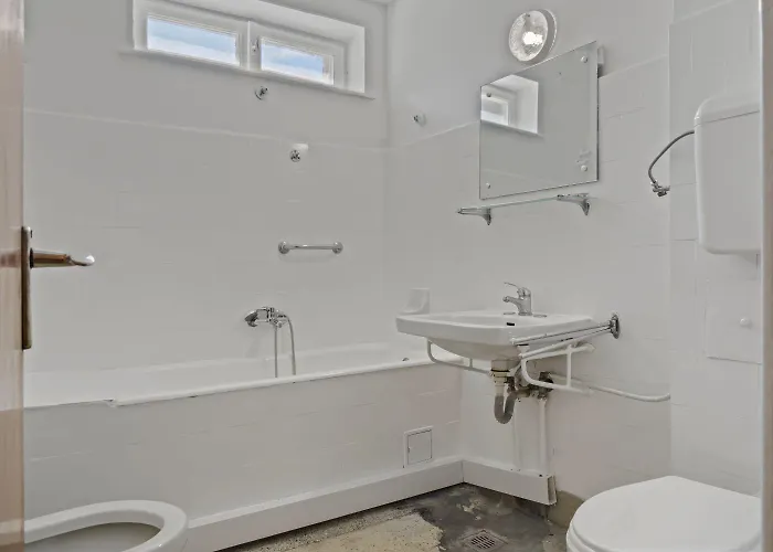 Afi Mall 3 Bedrooms - Perfect For Families Or Groups Бухарест