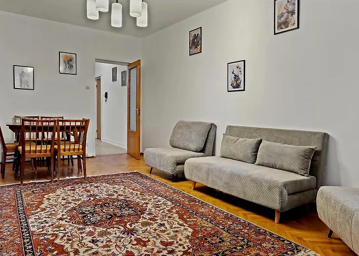 Afi Mall 3 Bedrooms - Perfect For Families Or Groups