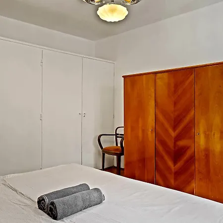 Afi Mall 3 Bedrooms - Perfect For Families Or Groups アパート ブカレスト